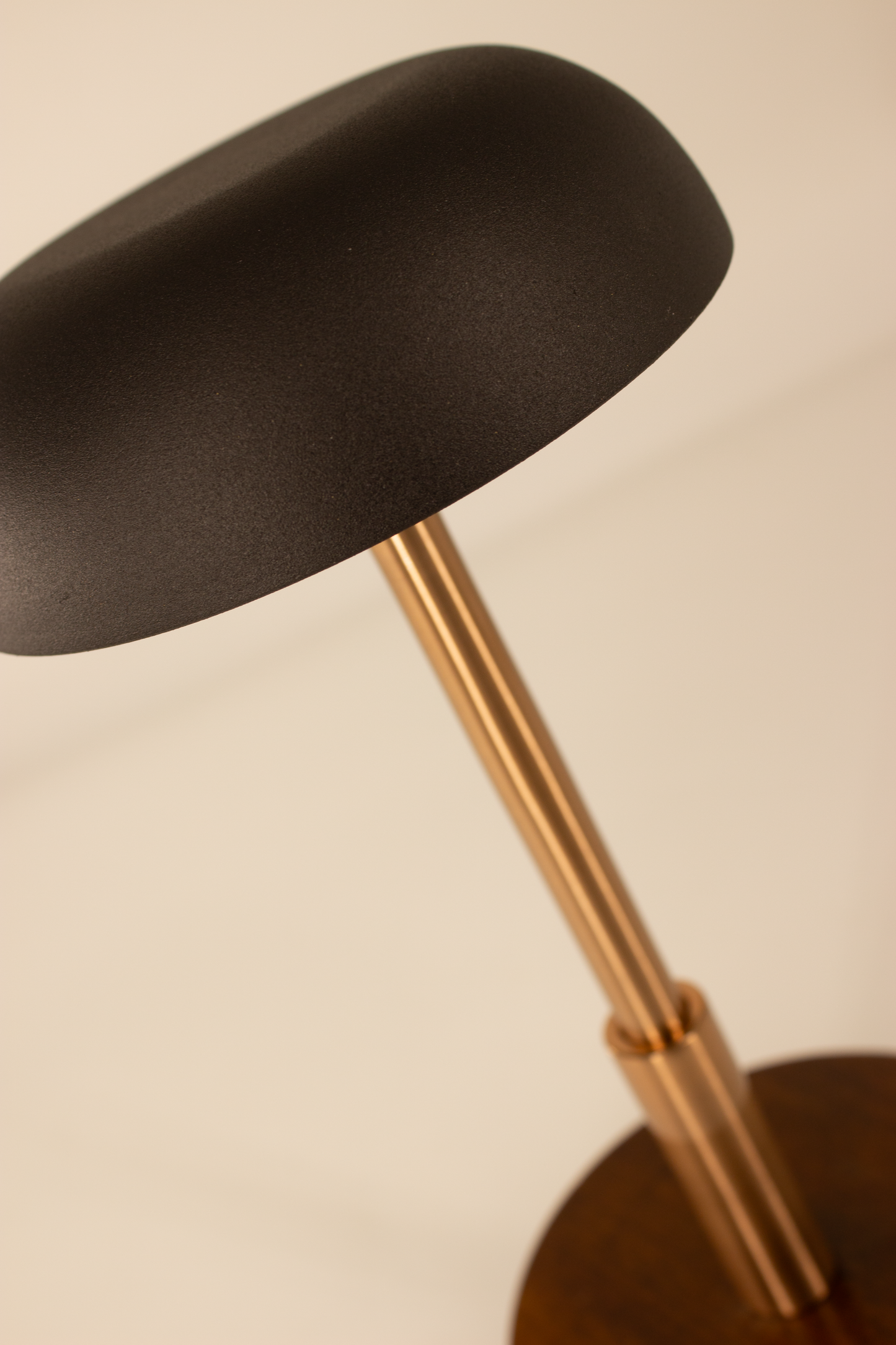 Mamluk Rechargeable Table Lamp